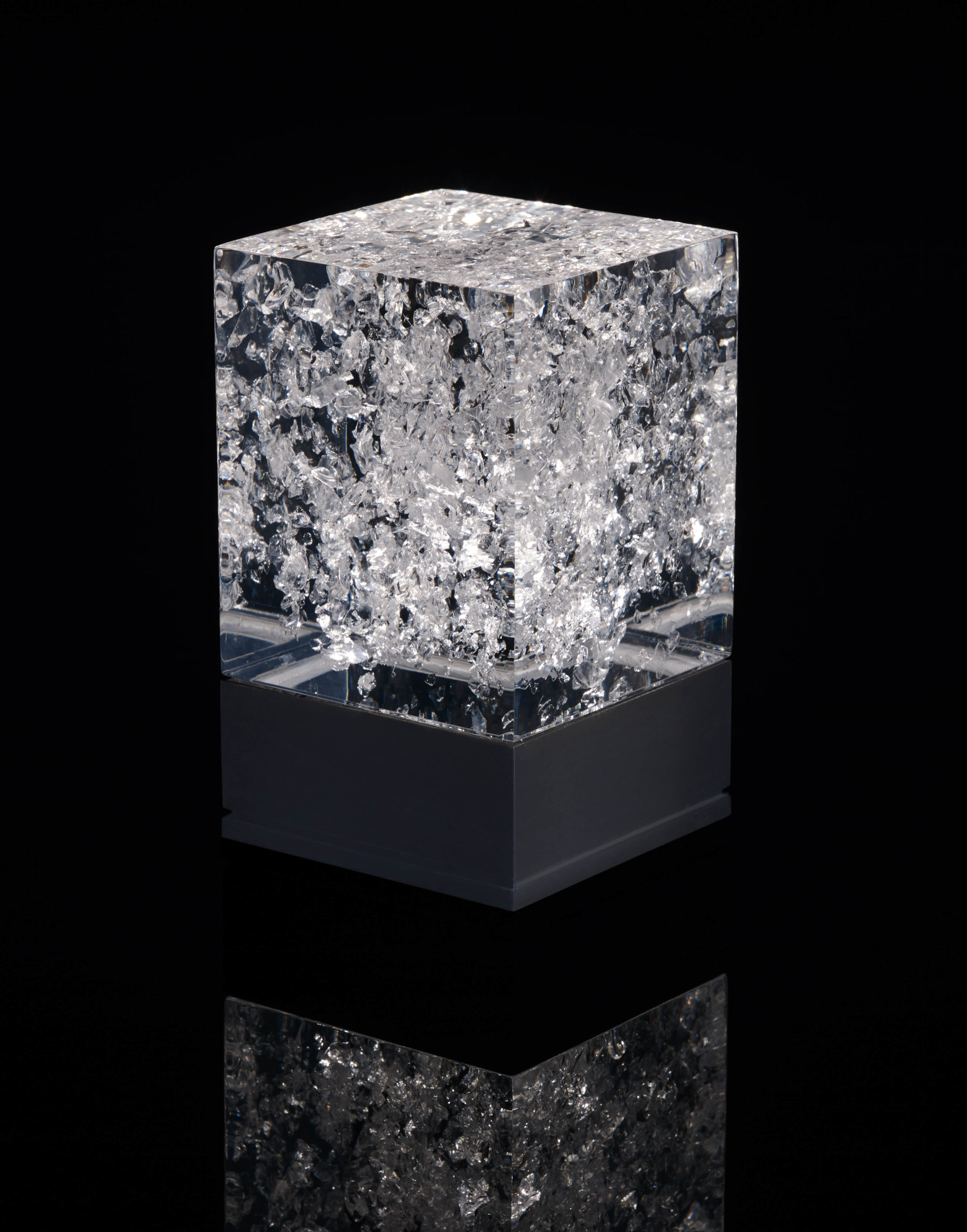 Argent socle noir